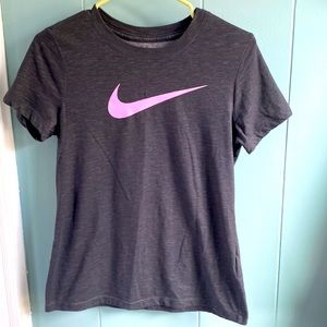 Nike tee size small